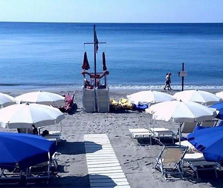 Savona Casa Vacanze Vicino Mare 3 Minuti Wifi Экстерьер фото